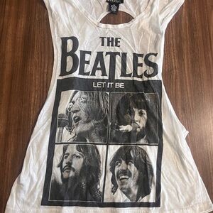 Wet Seal The Beatles Graphic White Tee